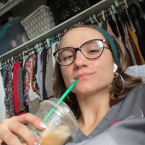 Meet your Posher, Miciah - Picture 1 of 1